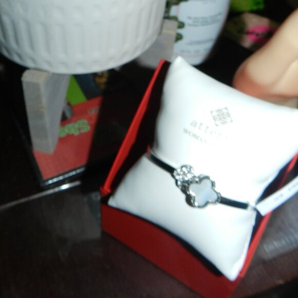 Atterri Sterling Silver & Gold Clover Mother of Pearl Hinged Bracelet🆕 📦🏃🏻💨 - Picture 9 of 16